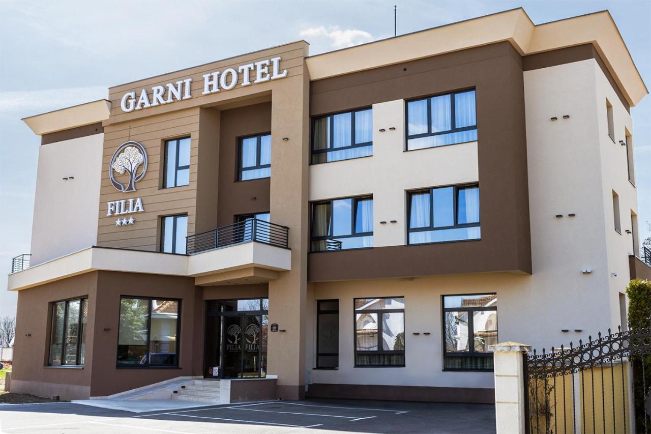 New Garni Hotel Filia Nova Pazova Exterior photo